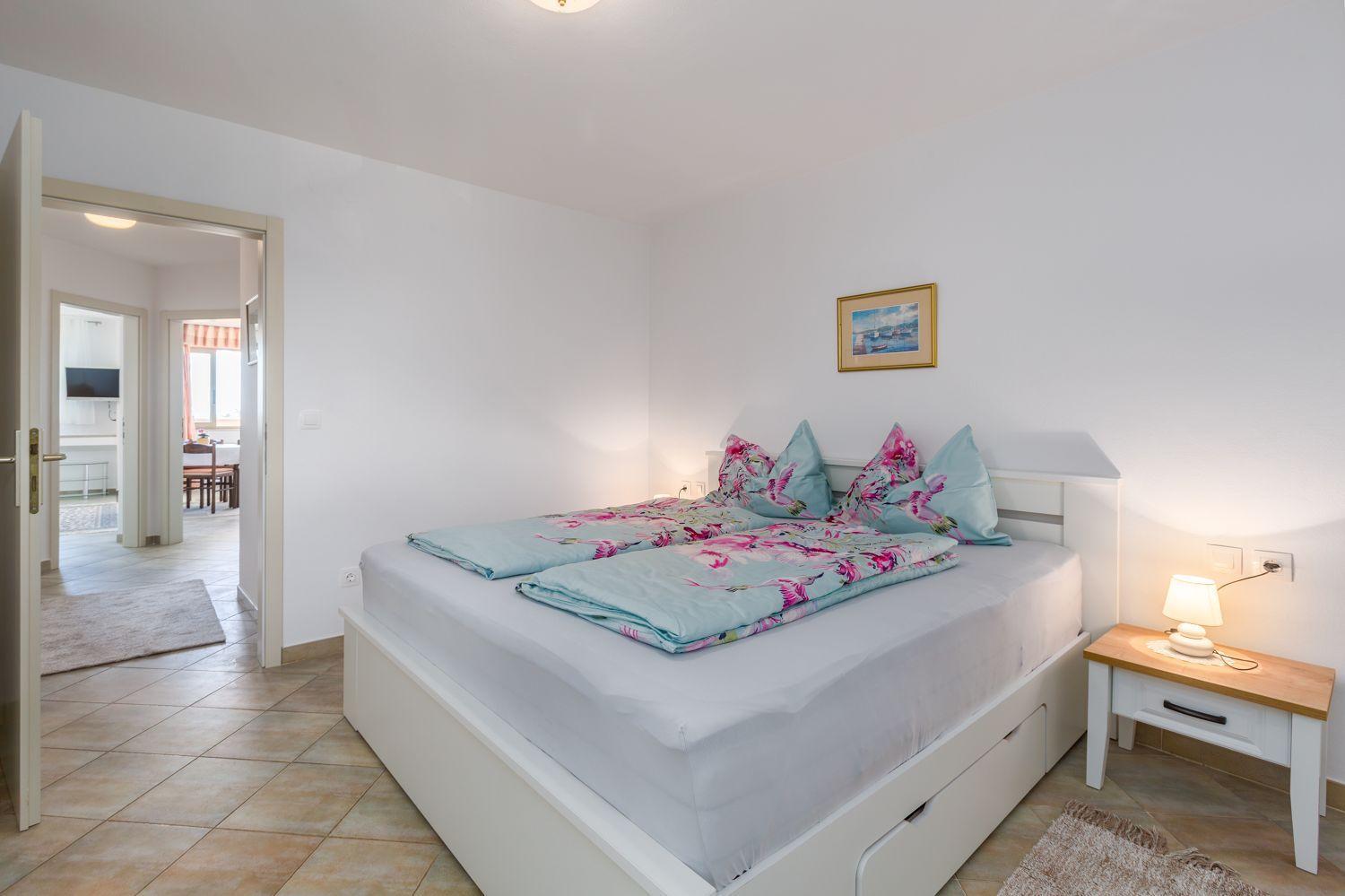 Idyllisches Nur 250 Meter Zum Mit Pool, Meerblick, Grillbereich, Liegen Apartment *