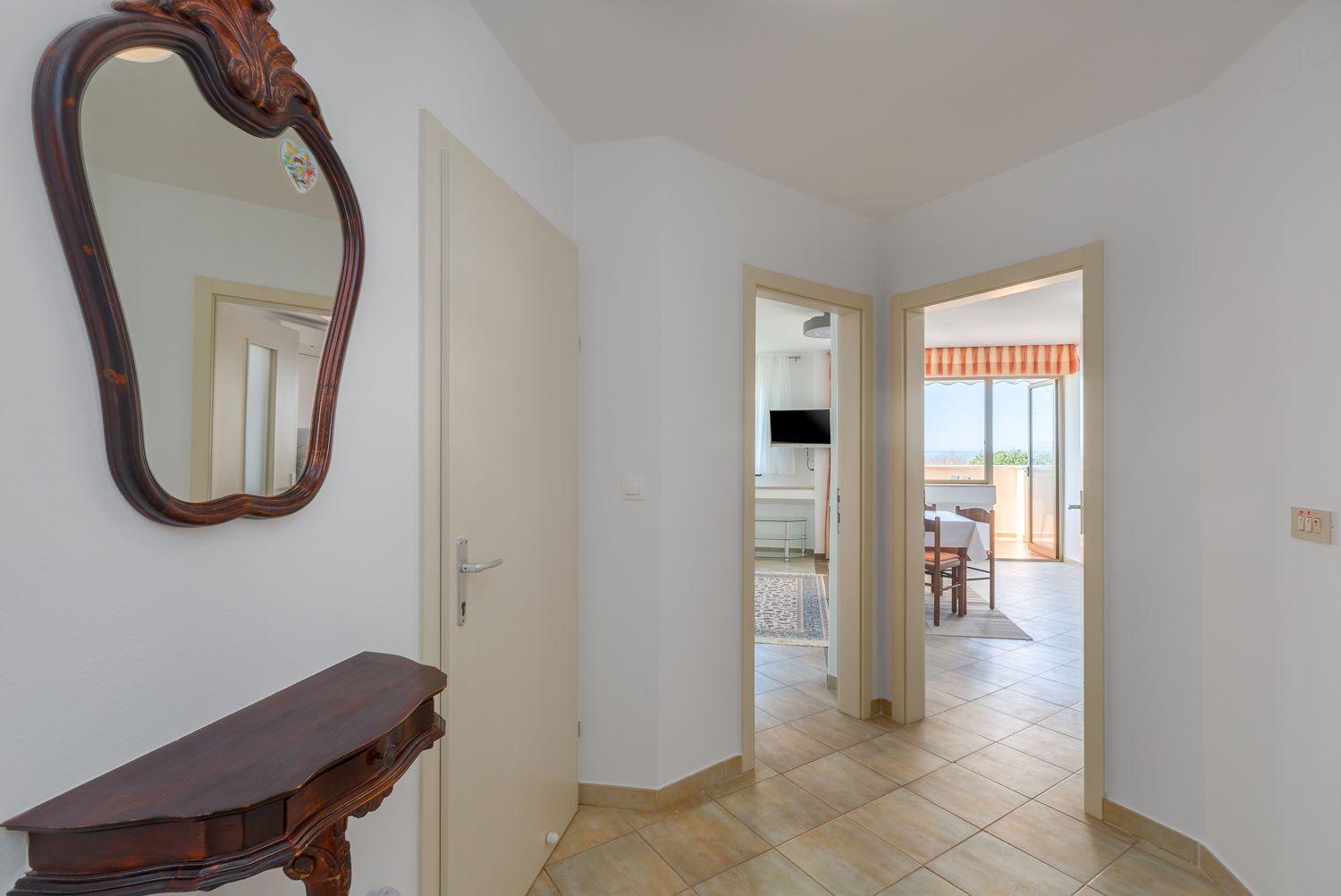 Apartment Idyllisches Nur 250 Meter Zum Mit Pool, Meerblick, Grillbereich, Liegen Poreč
